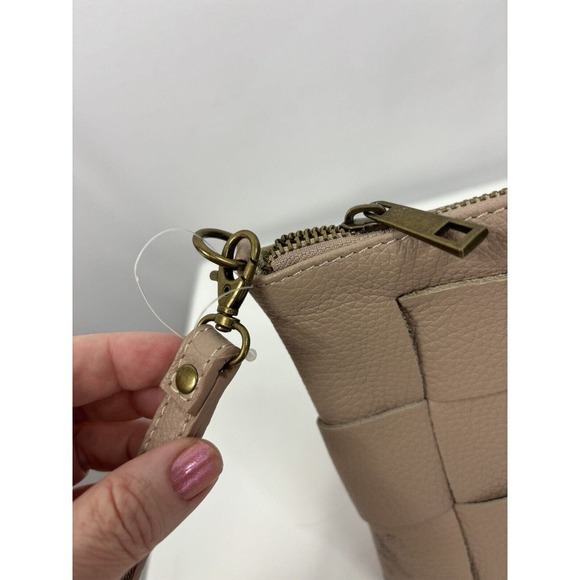 Valentina Fiore Woven Leather Clutch Crossbody Wristlet Adjustable Strap - Picture 4 of 16